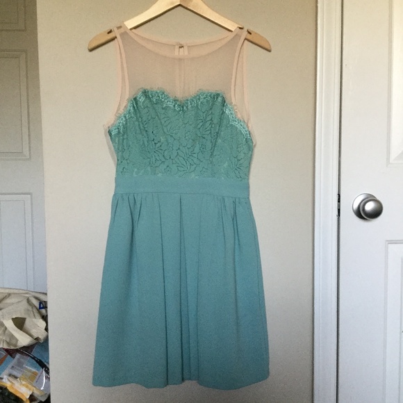 Modcloth Mint Green Floral Lace Dress with POCKETS - Picture 3 of 12